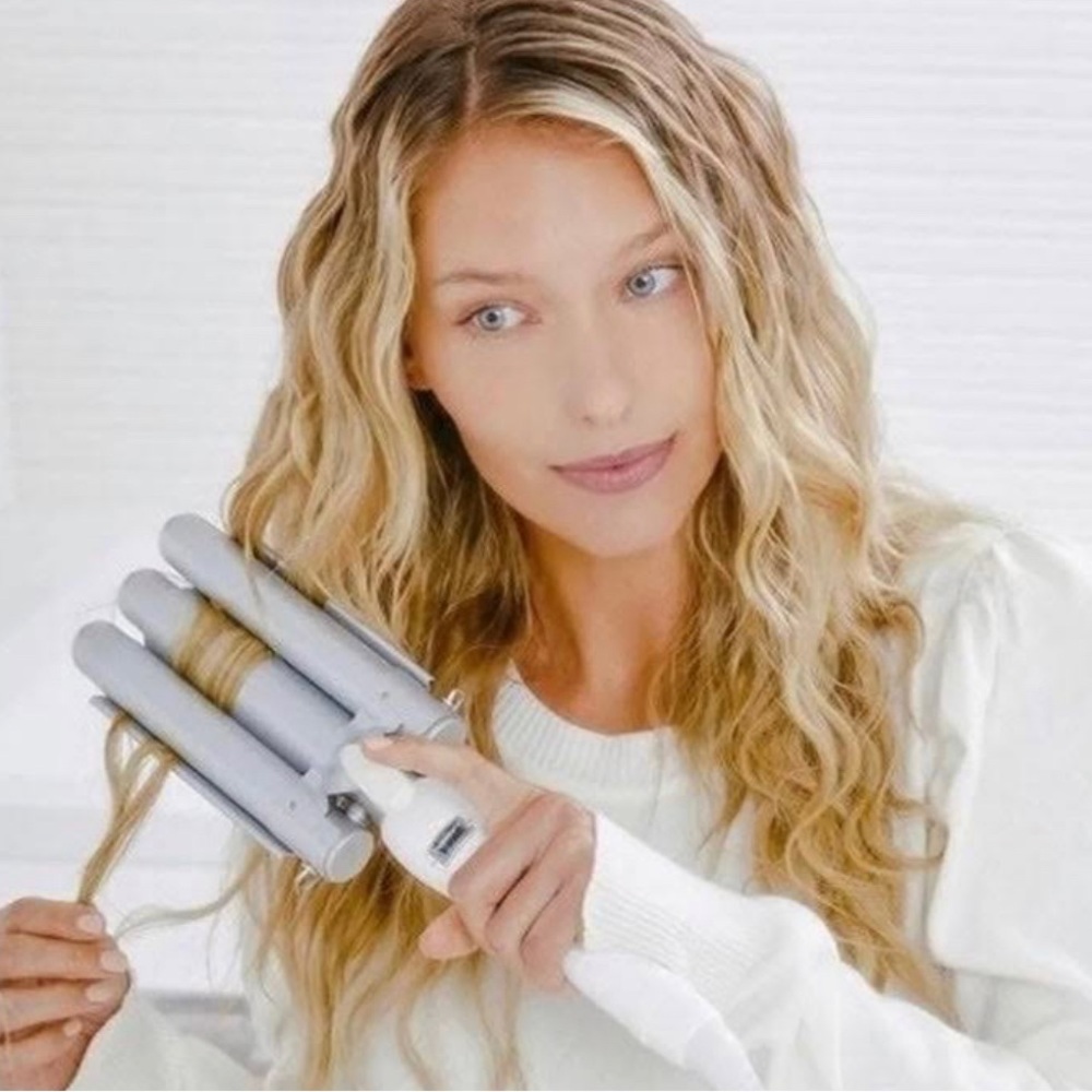 Monat Waver Hair Tool•New with Heat Glove